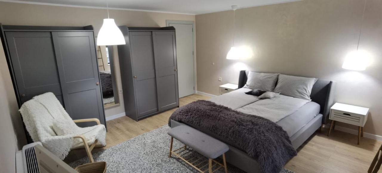 Mitra Luxury Apartments Sjoemen Buitenkant foto