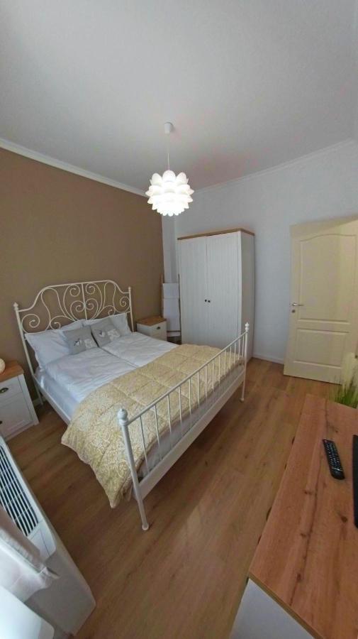 Mitra Luxury Apartments Sjoemen Buitenkant foto